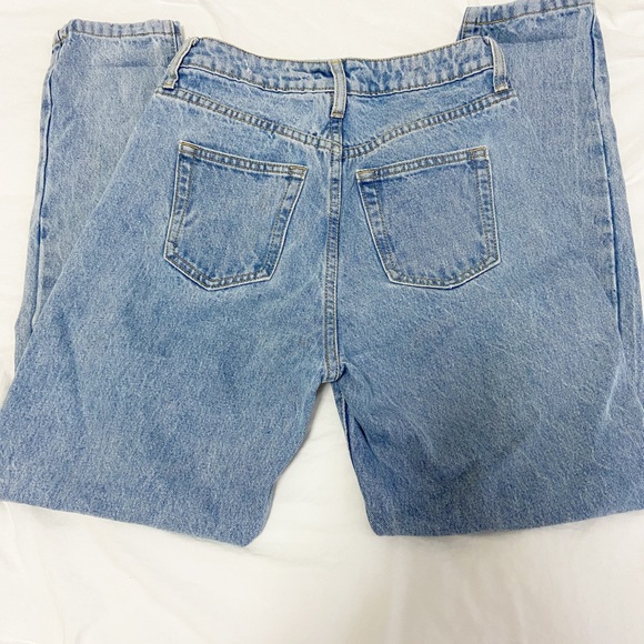 Mid waisted washed boyfriend jeans, size 3 - Picture 3 of 3
